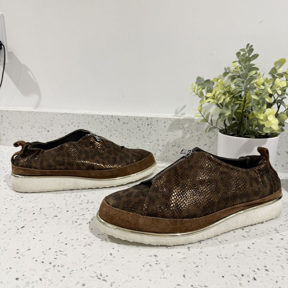 Softwaves Chrome Free Lining Leopard Print Comfort Shoe 7.5 VW